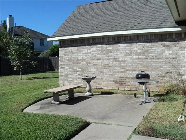 4903 Falls Cir — Photo 19