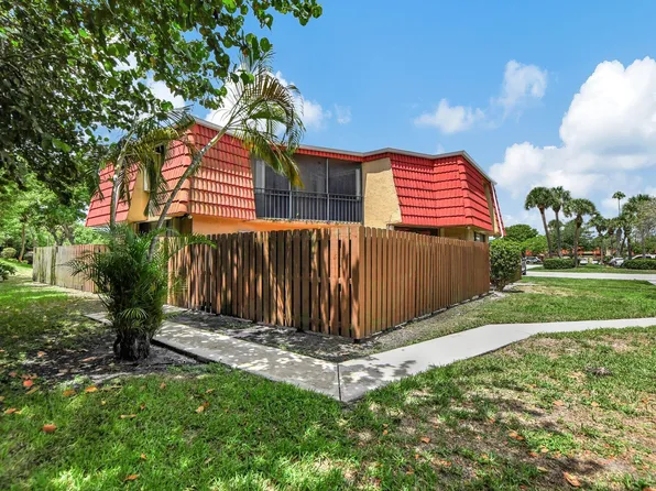 22952 Oxford Place #B, Boca Raton, FL 33433