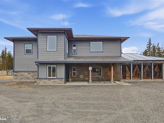 3rd image of 1108 Colonial Dr
