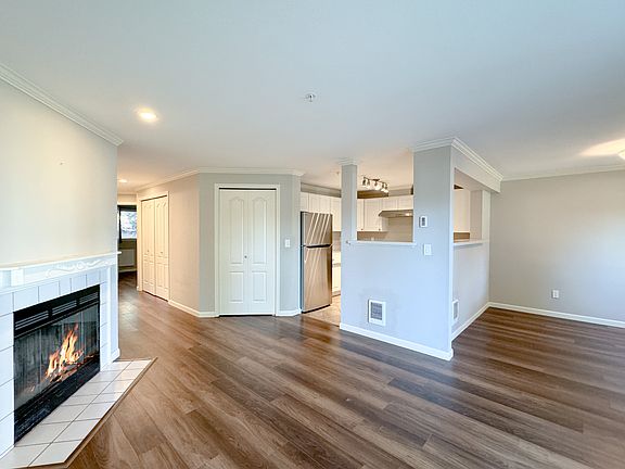5th image of 9910 NE 137th St APT A102