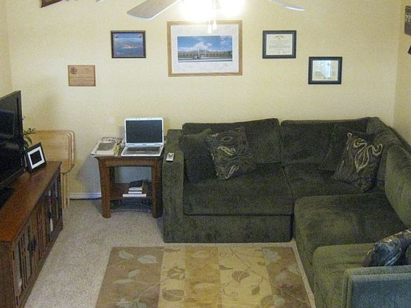 3rd image of 1136 W Windfield Ct