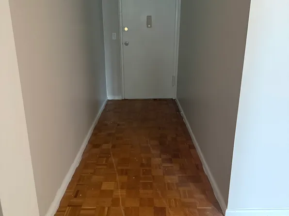 200 Broad Ave #3B, Leonia, NJ 07605
