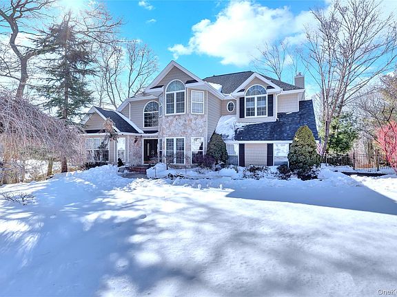 5th image of 5 Frost Valley Road