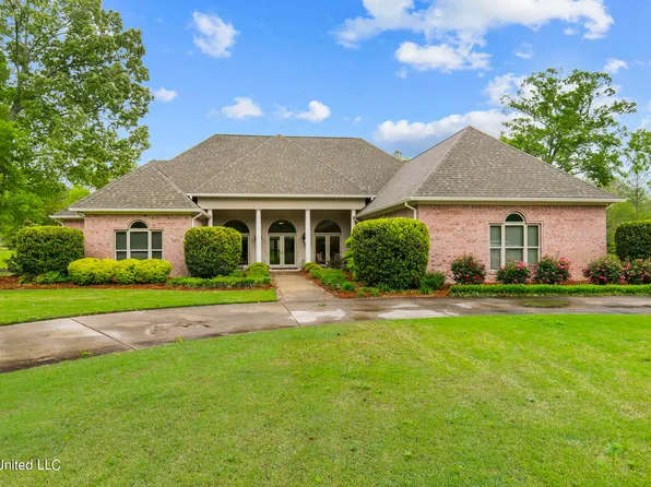 477 Wimbledon Dr, Brandon, MS 39047