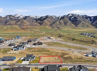78 S 1000 E, Hyde Park, UT 84318