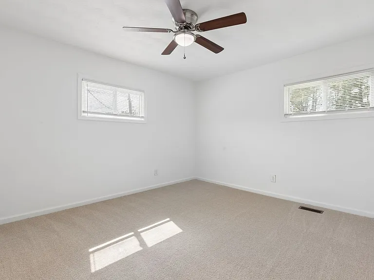1261 River Oaks Dr — Photo 12