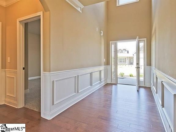 3rd image of 9 Heydon Hall Ct Lot 42