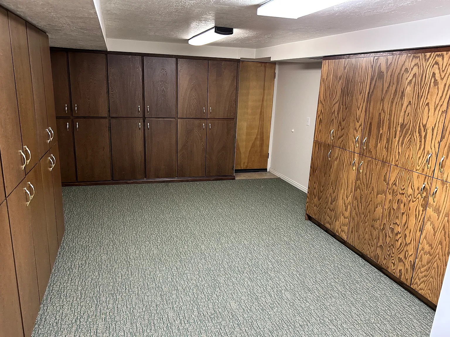 2 bed, 1200 sqft, $1,500 — Photo 3