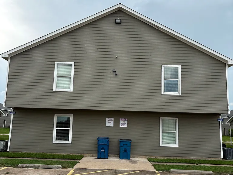 23297 High Pt St — Photo 2
