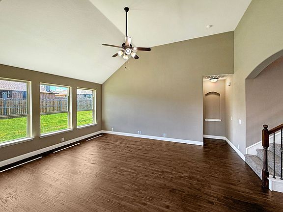 5th image of 2006 Lindentree Dr