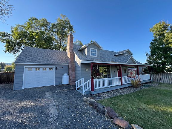 2nd image of 220 N Saginaw Ave