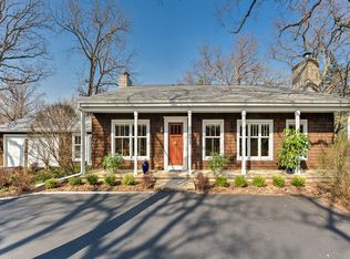 1033 Beau Brummel Dr, Dundee, IL 60118