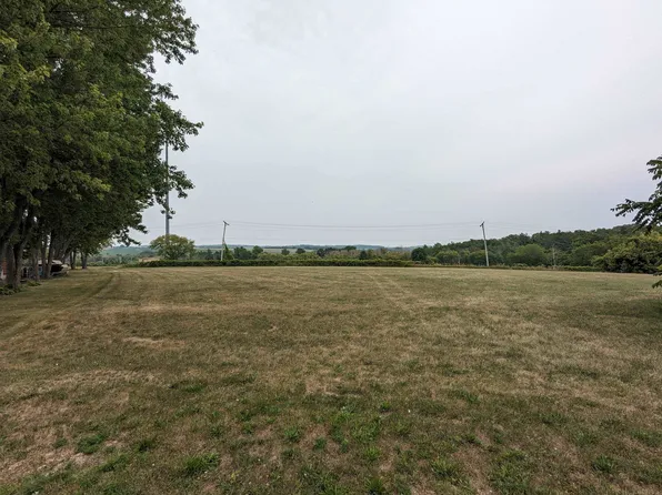 1669 Ardmore Ct, Davis, IL 61019