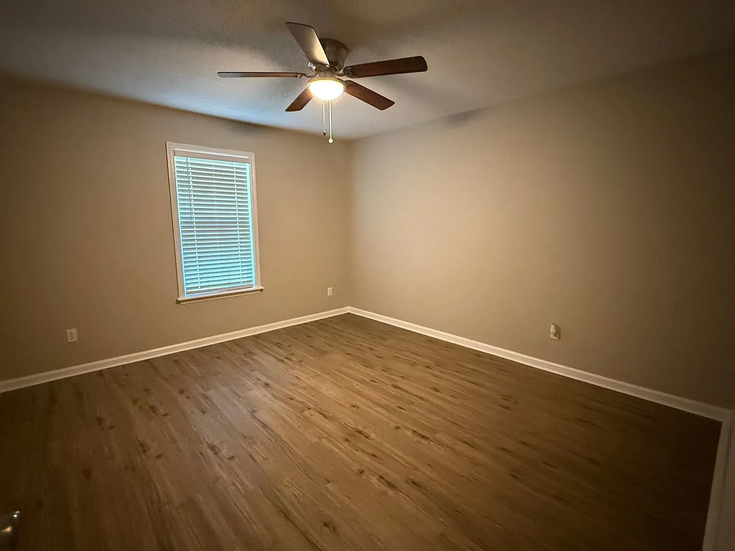 6004 Susan Cir. * — Photo 2