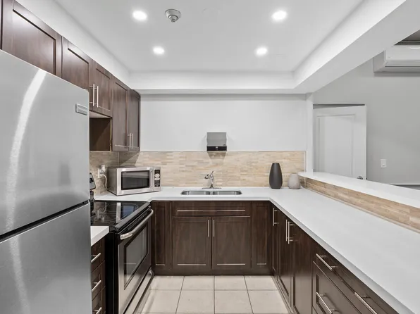 Applewood Towers Apartments