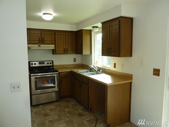 5th image of 5730 90th St NE