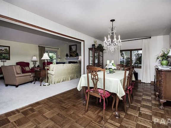 3rd image of 5708 N Biltmore Ave