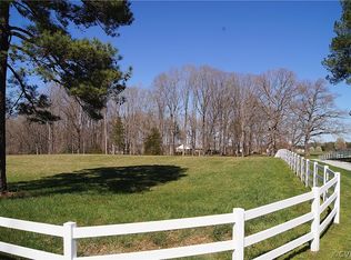 16086 Parsons Rd, Beaverdam, VA 23015