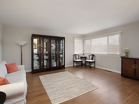 Beautiful hardwood floors, fresh paint and an Eastern exposure.