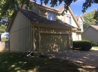 15742 W Locust St, Olathe, KS 66062