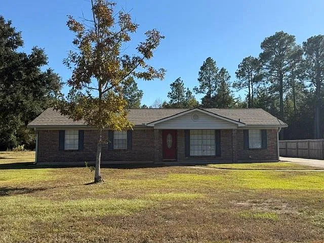 3 bed, 2.0 bath, 1512 sqft, $1,600 — Photo 2
