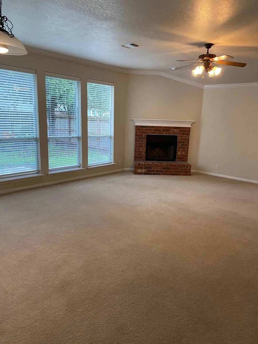 Living room - 14230 Real Delight