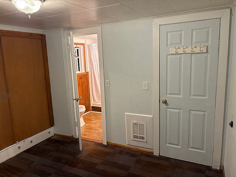 1909 Colby Ave #2 — Photo 10