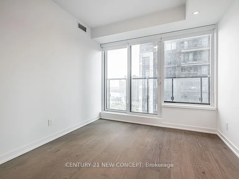 1926 A Lake Shore Blvd W #3010 — Photo 13