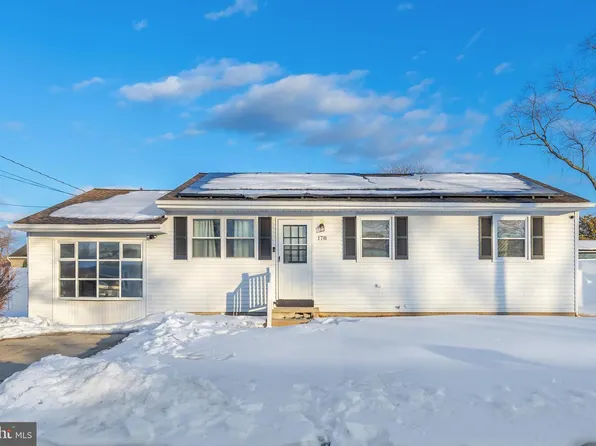 178 Essex Ave, West Deptford, NJ 08086