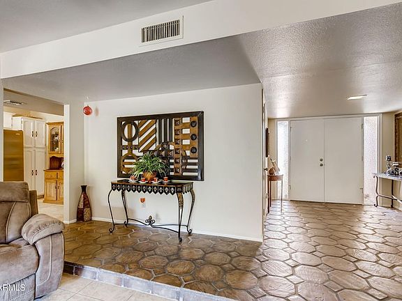 3rd image of 14224 N Yerba Buena Way