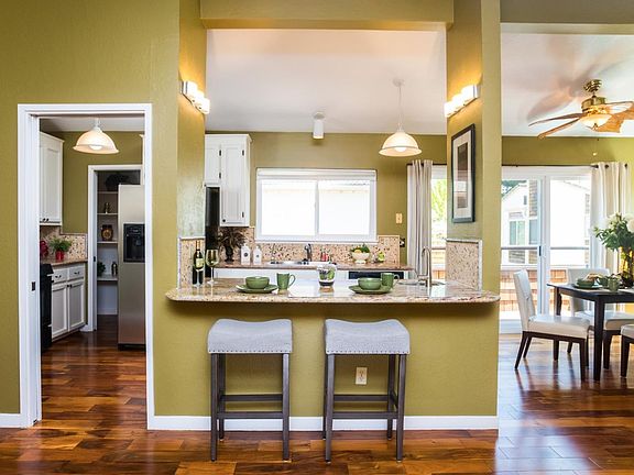 3rd image of 2161 Penasquitas Dr
