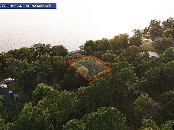 3rd image of 442 Martha St
