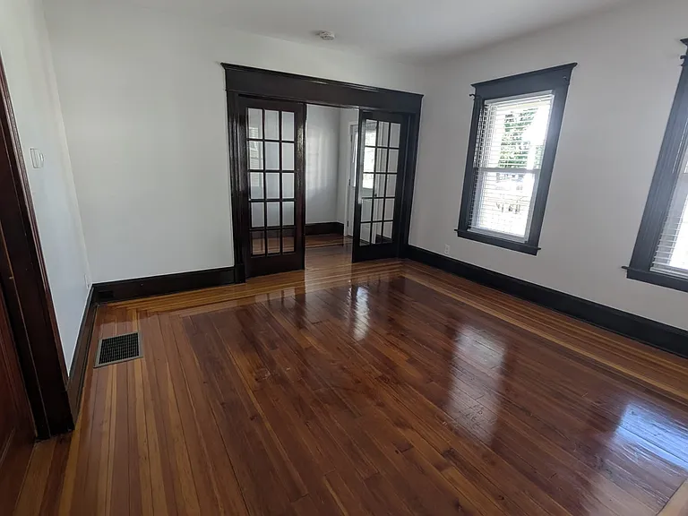 8 Howard Ave #1 — Photo 6