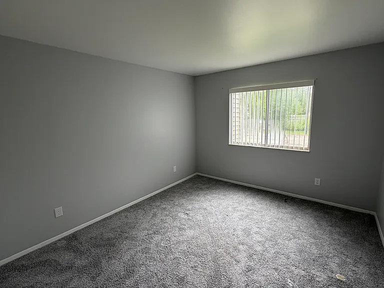 21661 Hillside Dr #D1 — Photo 11