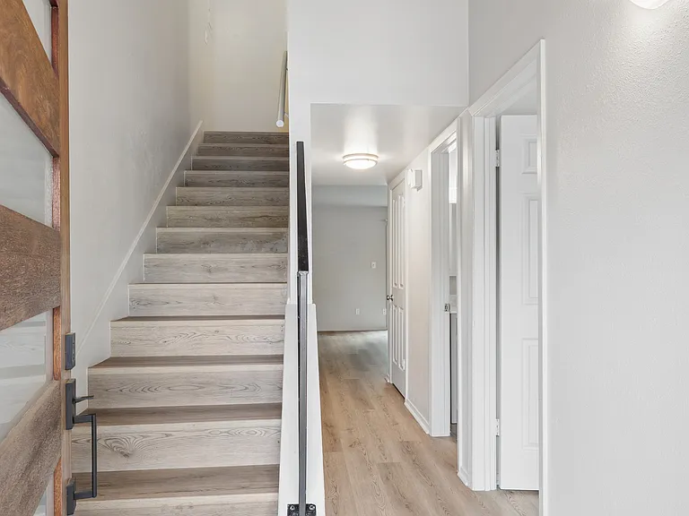 820 Sahara Ave #2 — Photo 3