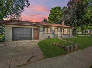 503 W Jennings St, New London, WI 54961