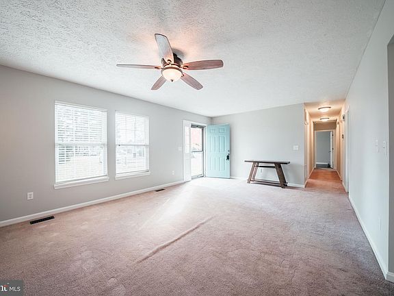4th image of 14442 Bushong Ln