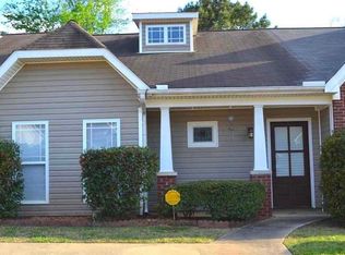 114 Little John Cir, Calera, AL 35040
