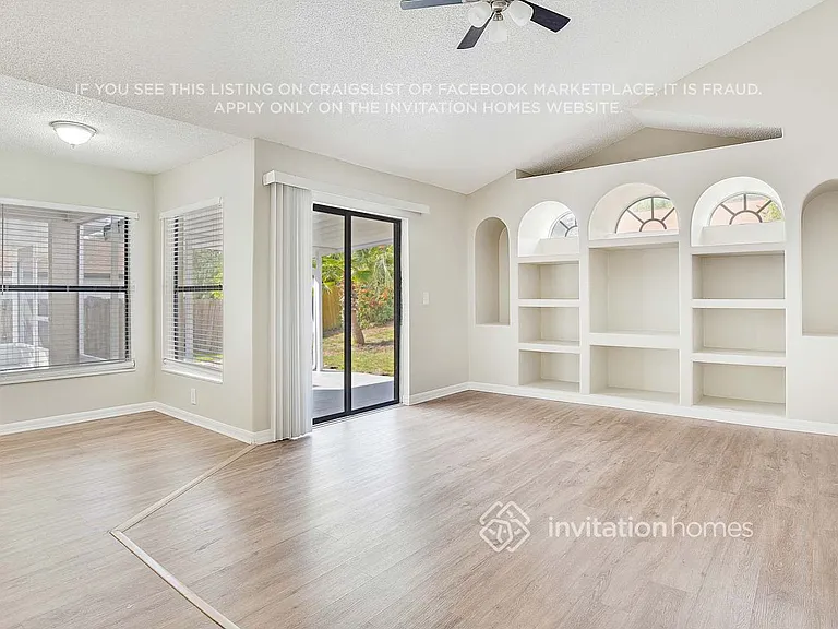 2621 Alclobe Cir — Photo 4