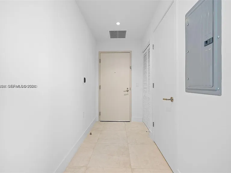 239 SW 9th St #1502 — Photo 14