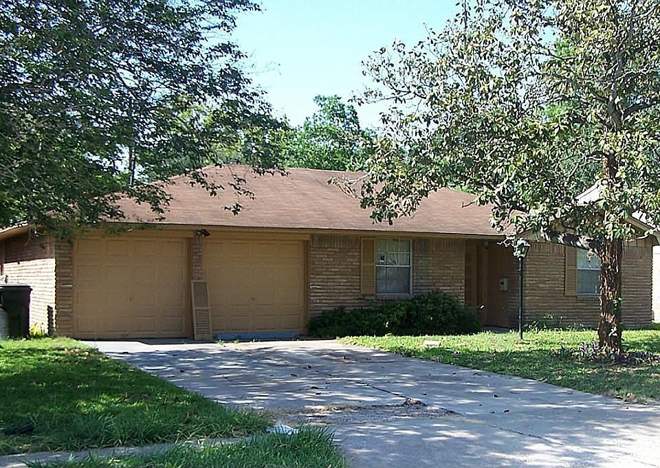 1st image of 5830 Farwell Dr