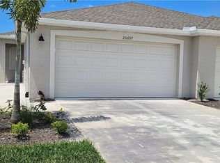 20697 Hazelnut Ct, Lehigh Acres, FL 33936