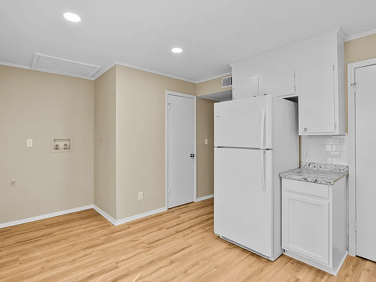 1628 Spring Garden St #A — Photo 4