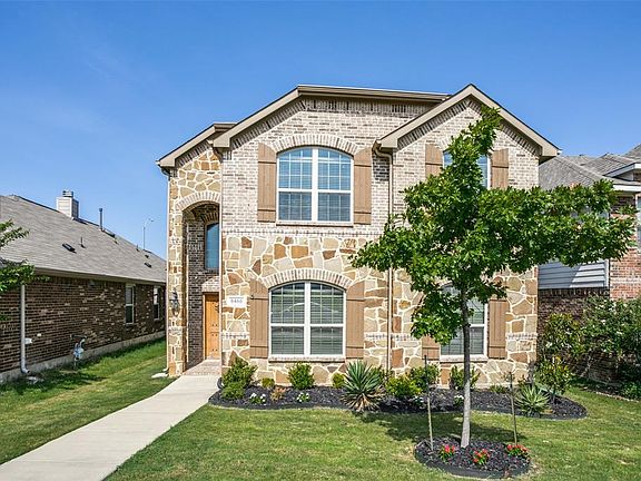 2nd image of 8468 Gentian Dr