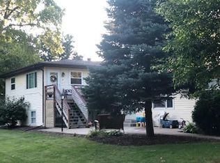 303 N Wabena Ave APT B, Minooka, IL 60447