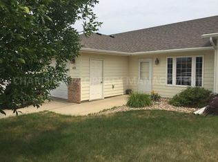 516 N 9th Ave, Brandon, SD 57005