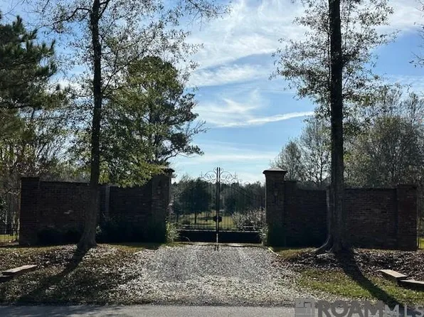 8924 Peterson Rd, Saint Francisville, LA 70775