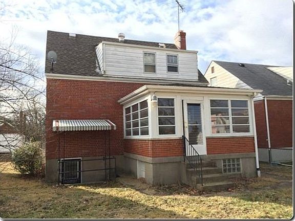 3rd image of 3814 Superior Ave