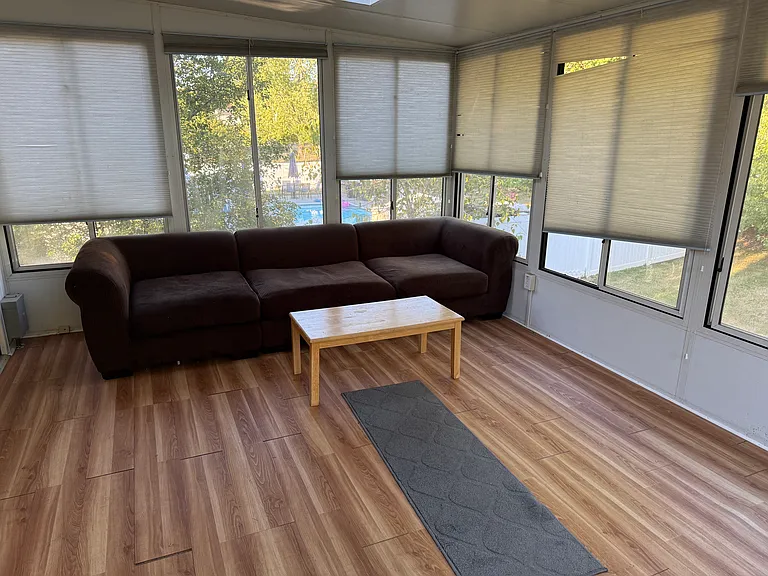 90 Robertson Dr — Photo 37
