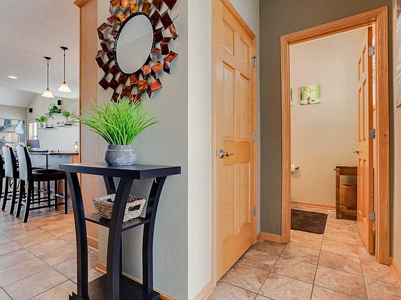 4th image of 4674 Empress Way N